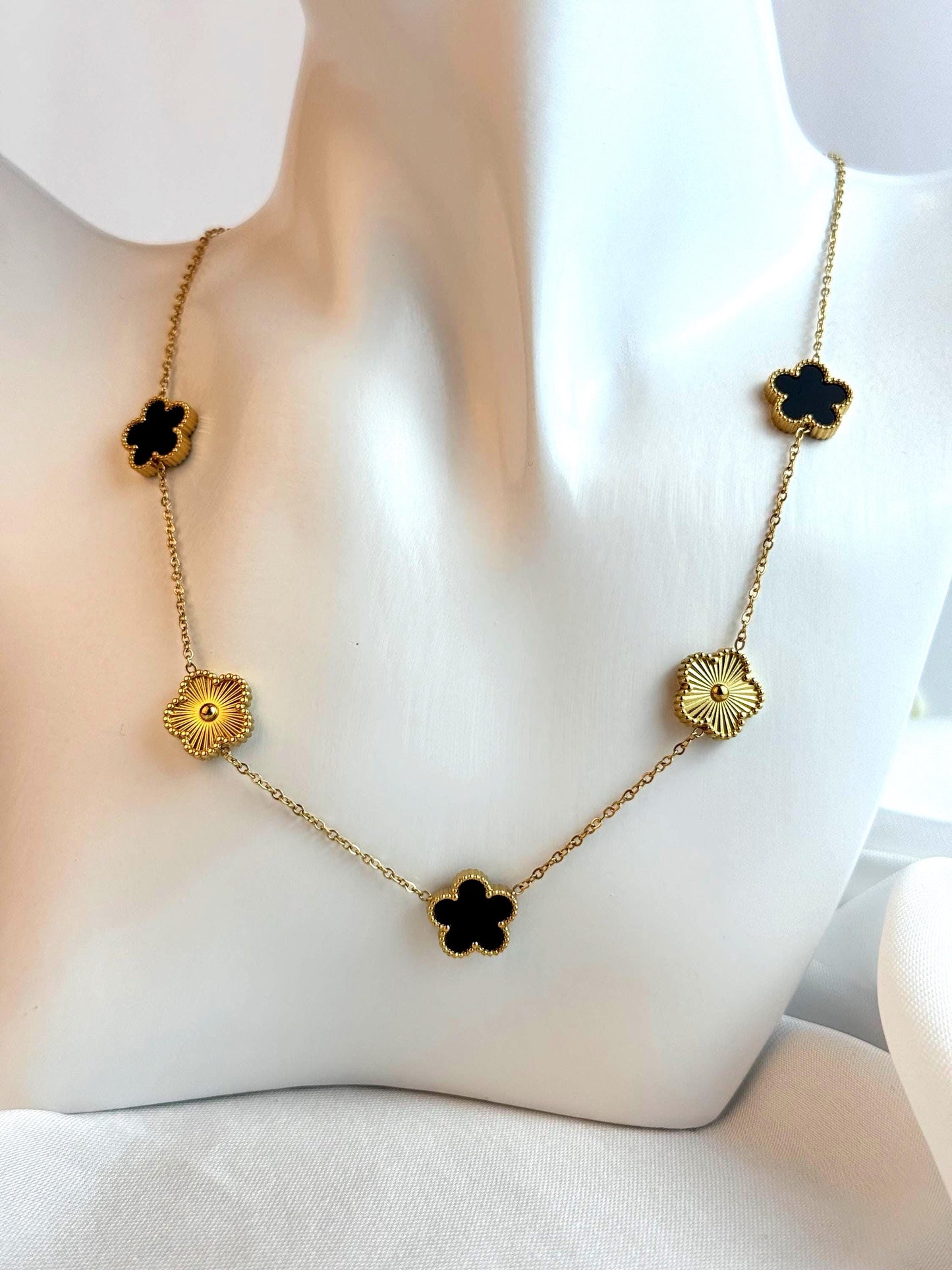Five Leaf Clover Necklace - Lucky Necklace