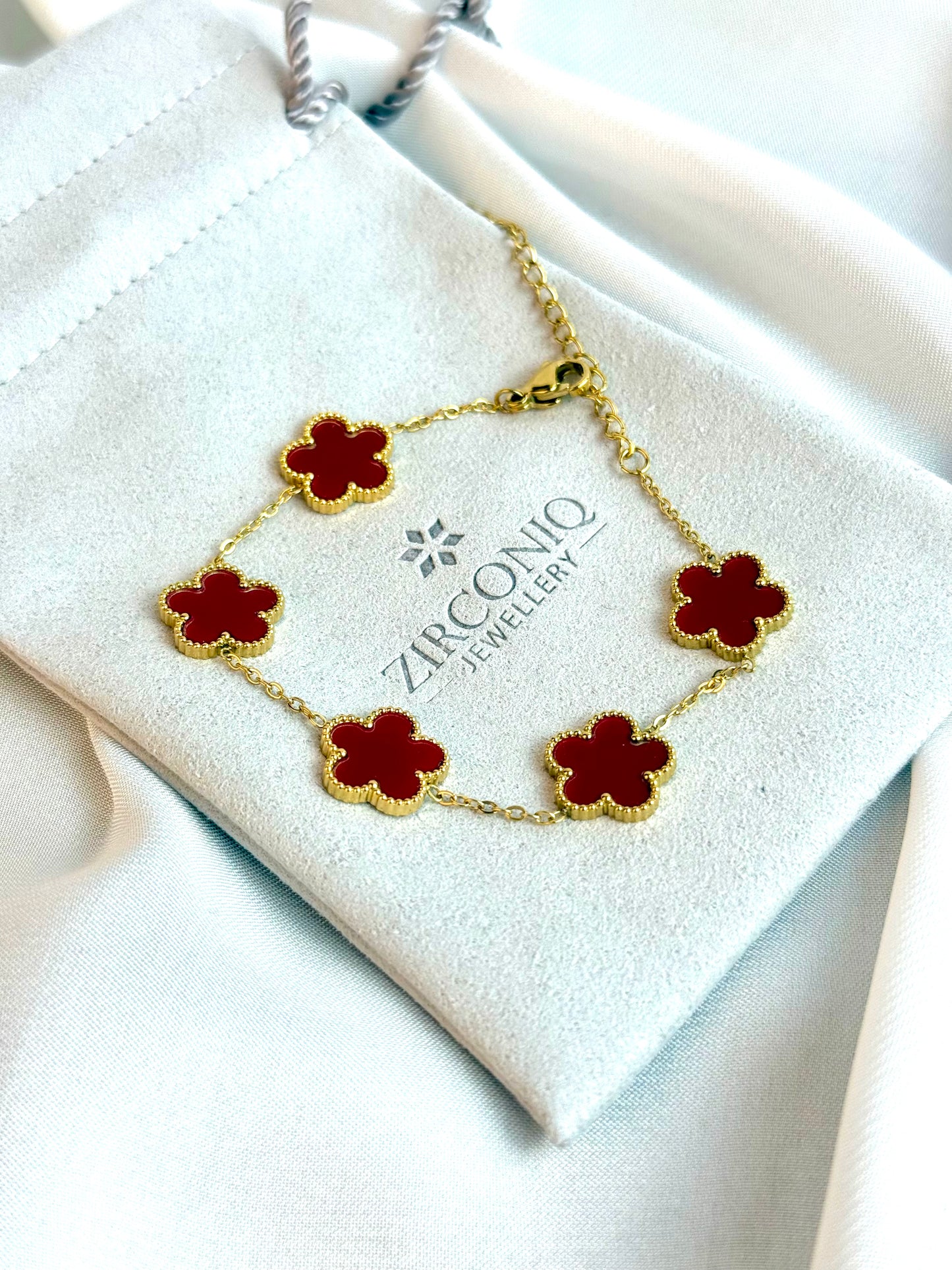 Five Leaf Clover Bracelet Red - Lucky Bracelet