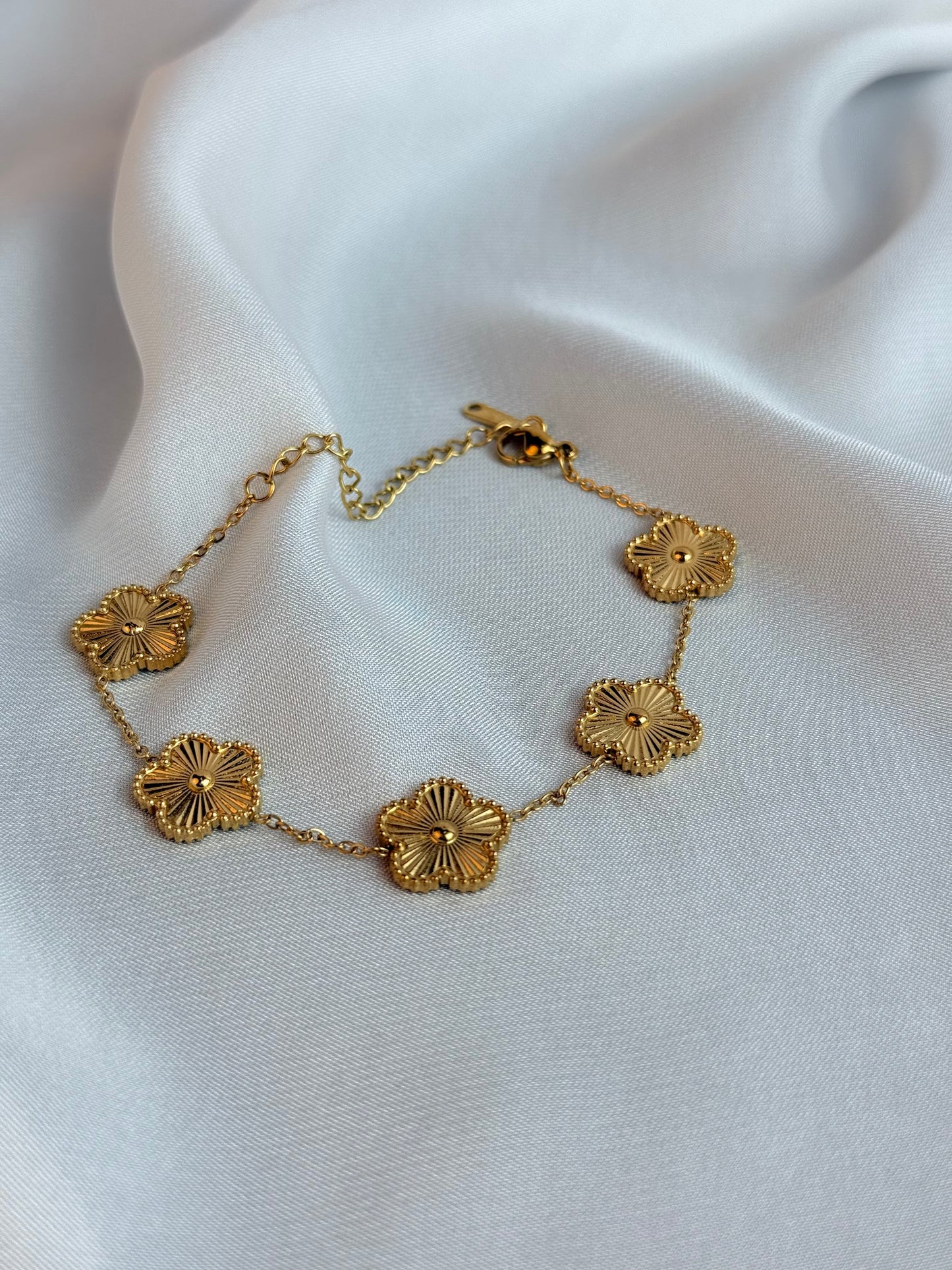 Five Leaf Clover Bracelet Gold - Lucky Bracelet