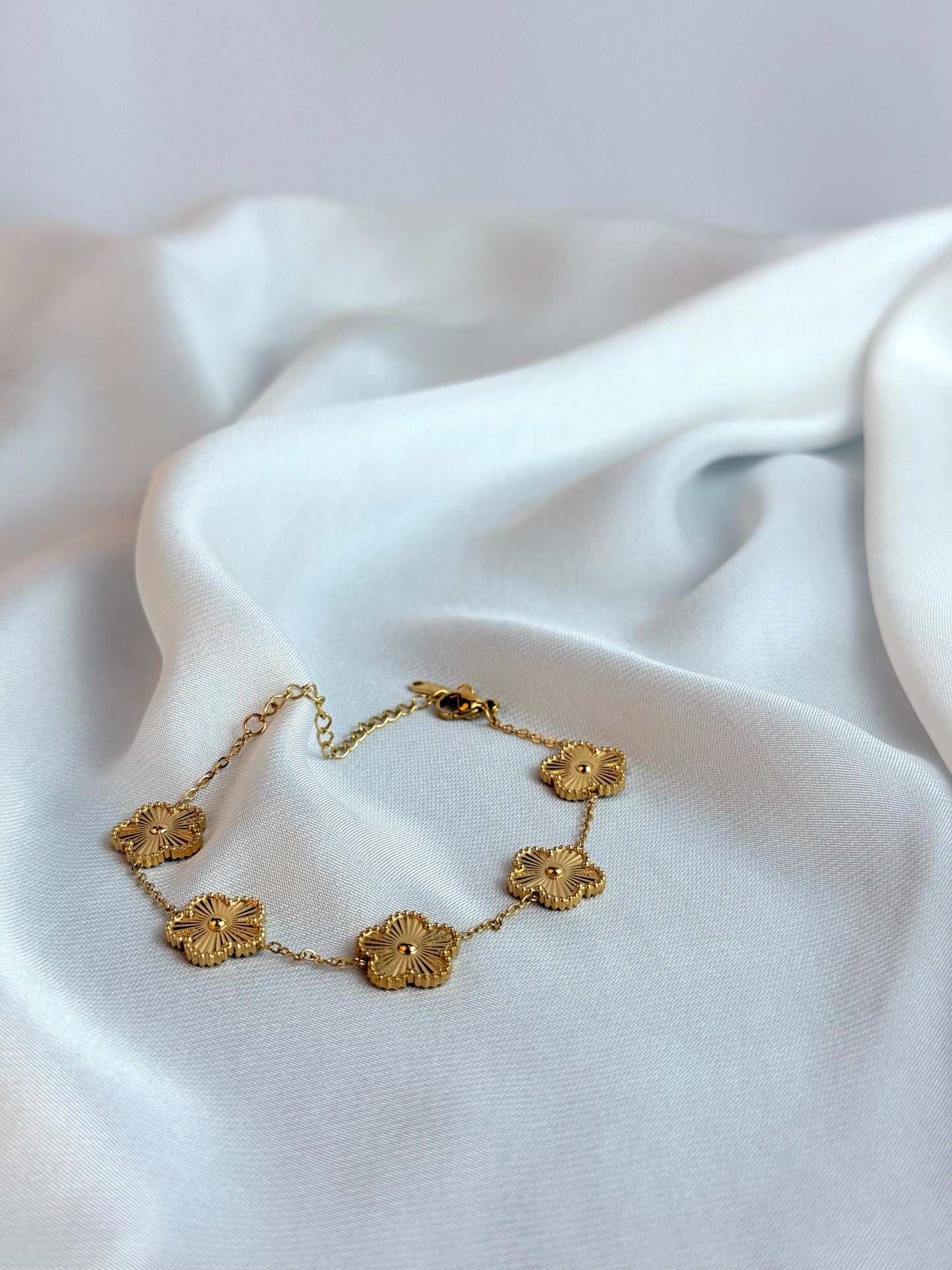 Five Leaf Clover Bracelet Gold - Lucky Bracelet