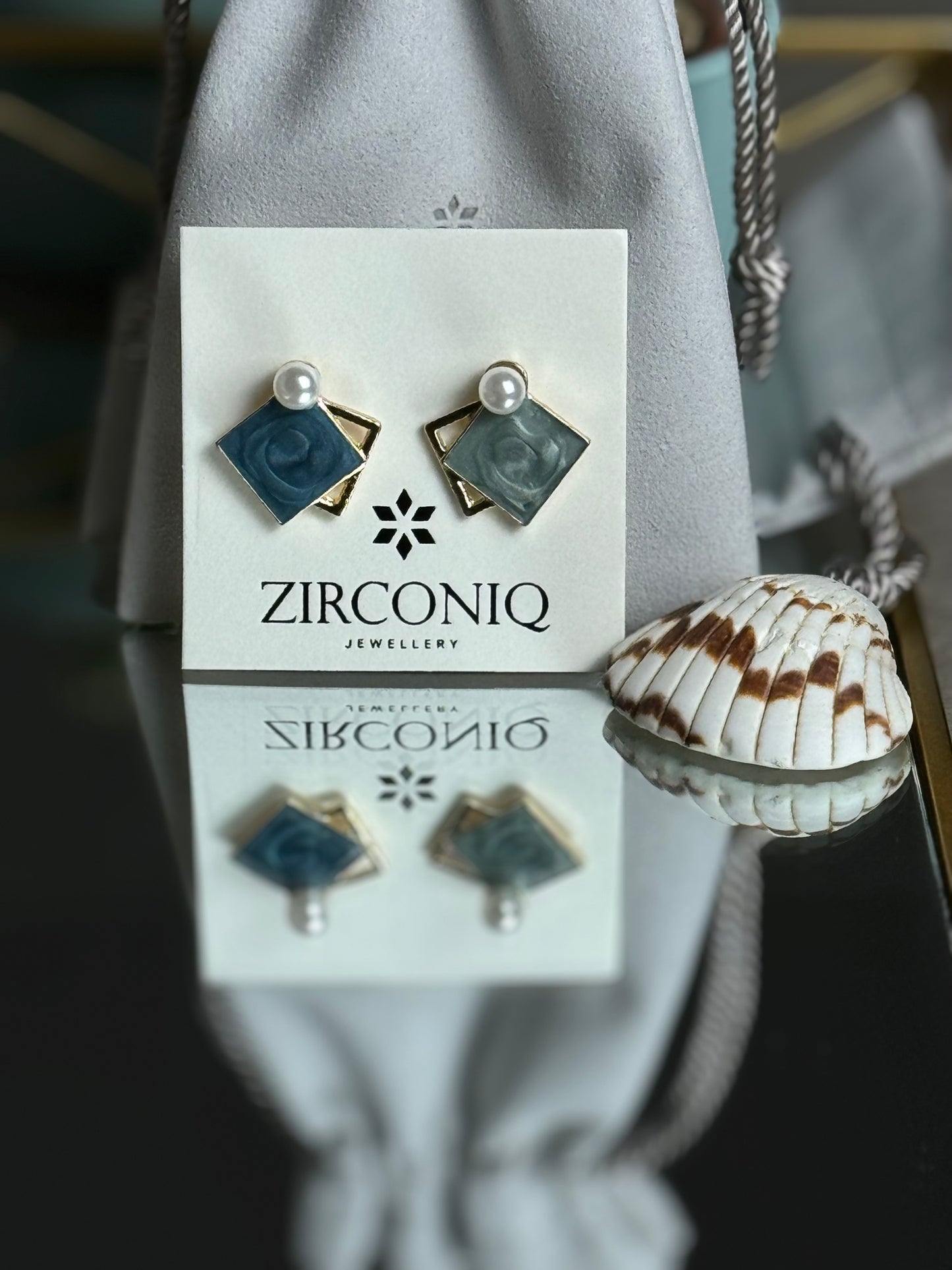 Elegant Blue Enamel Square Pearl Stud